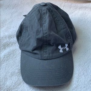 Women’s Under armour hat — BRAND NEW